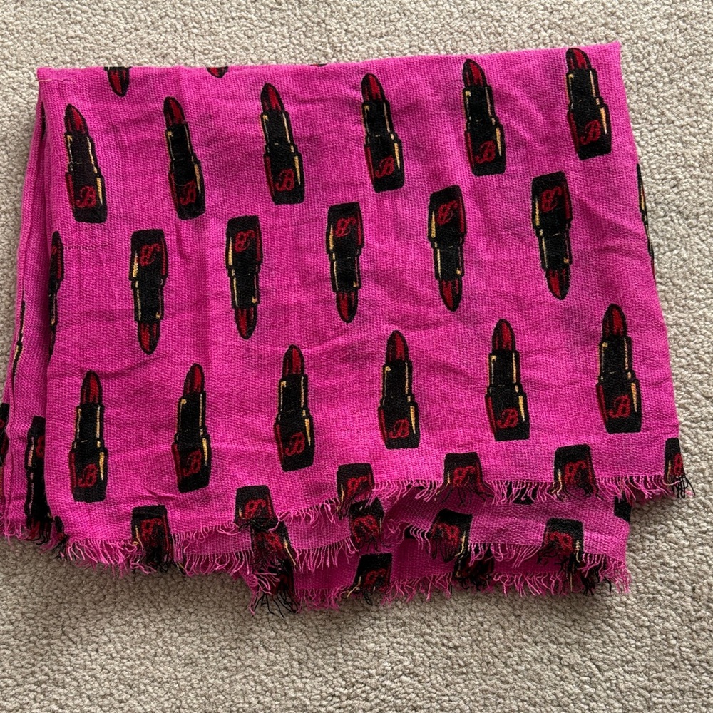 Betsey Johnson Pink Lipstick Print Scarf